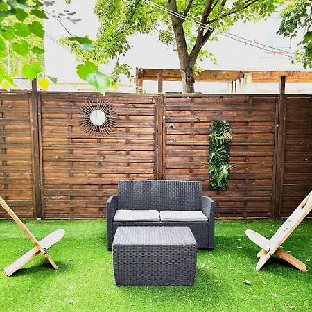 Apartment Avec Jardin Au Calme