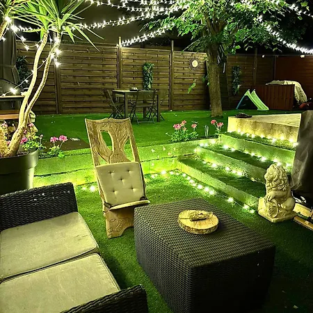 Avec Jardin Au Calme *